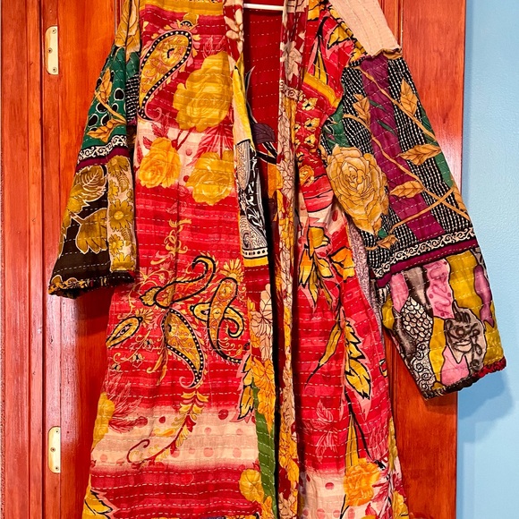 Kantha Bae OG Trench - Picture 2 of 9